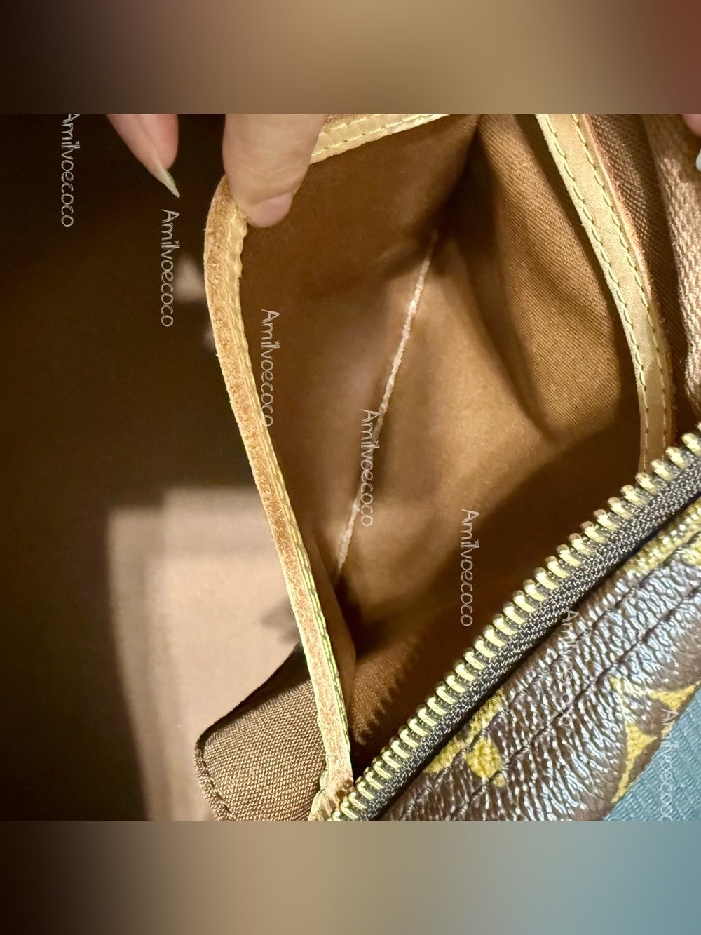 Louis Vuitton Montorgueil GM Monogram Shoulder Bag - Picture 4 of 16